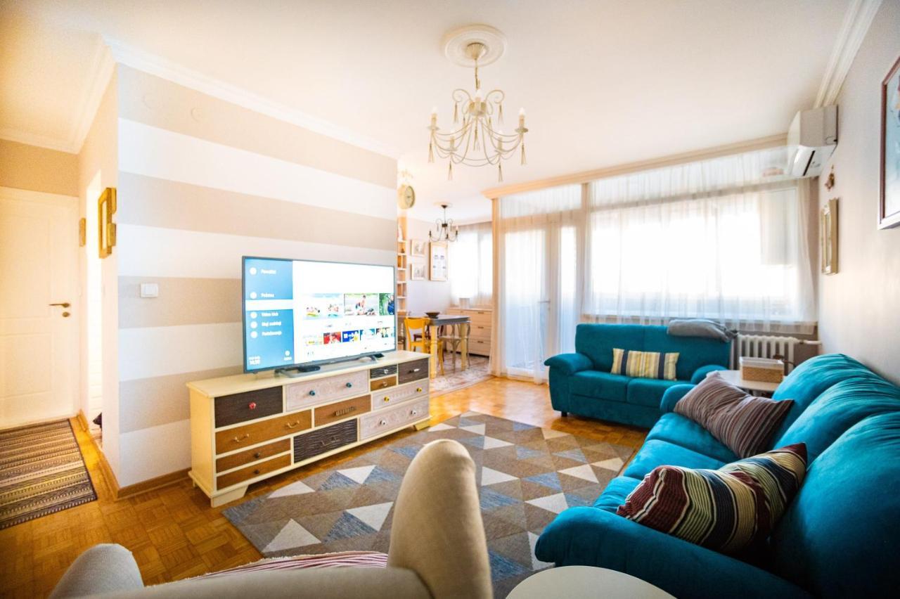 Sava Centar 1-Bedroom Apartments In The Heart Of New Beograd Bagian luar foto