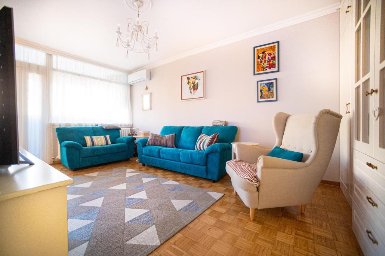 Sava Centar 1-Bedroom Apartments In The Heart Of New Beograd Bagian luar foto